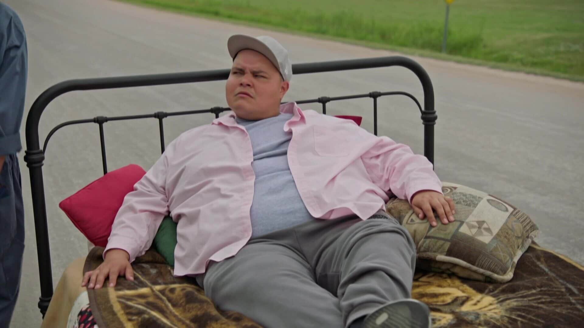 Acting Good S4E4 Bed on Arrival