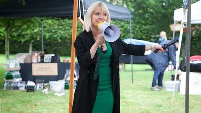 Agatha Raisin S1E3 The Wellspring of Death