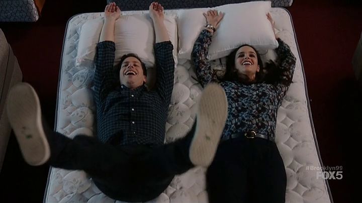 Brooklyn Nine-Nine S3E7 The Mattress