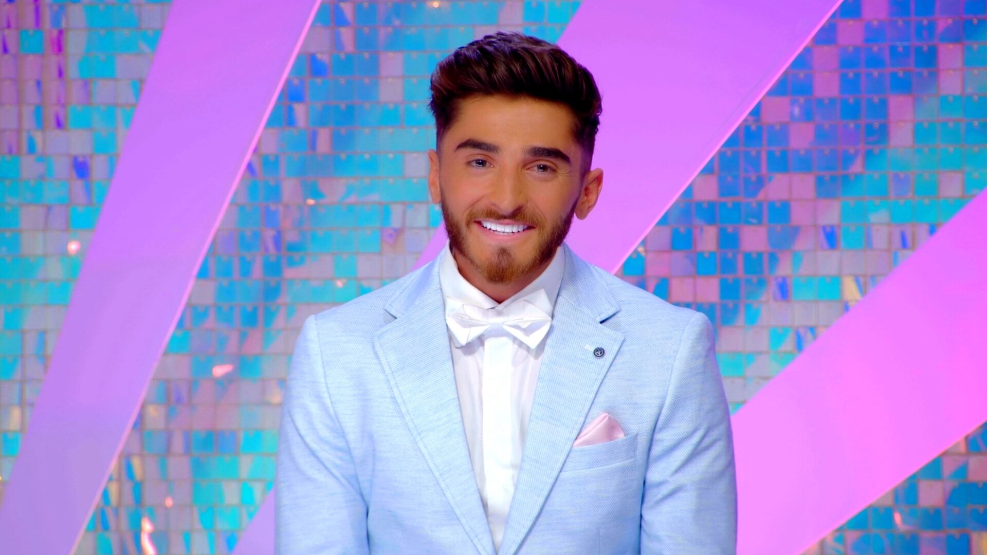 Drag Race Down Under vs the World S1E7 Beach Buddies Makeover