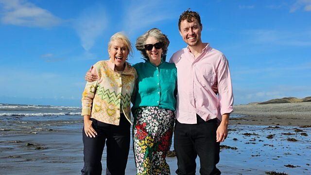 Escape to the Country S26E50 South West Wales