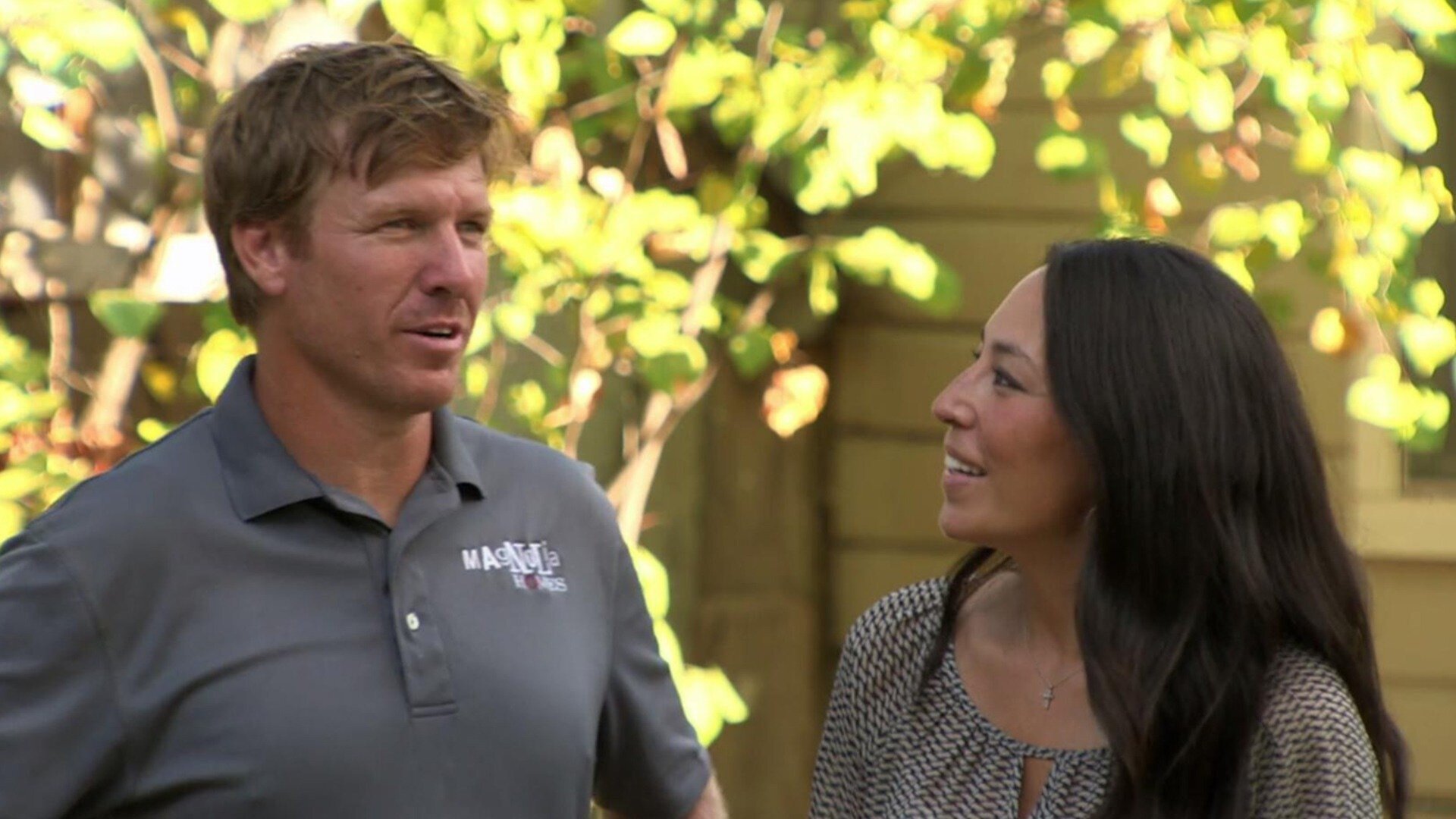 Fixer Upper S1E9 Missionaries Enlist Kids to Find Retreat in Their Hometown of Waco, Texas