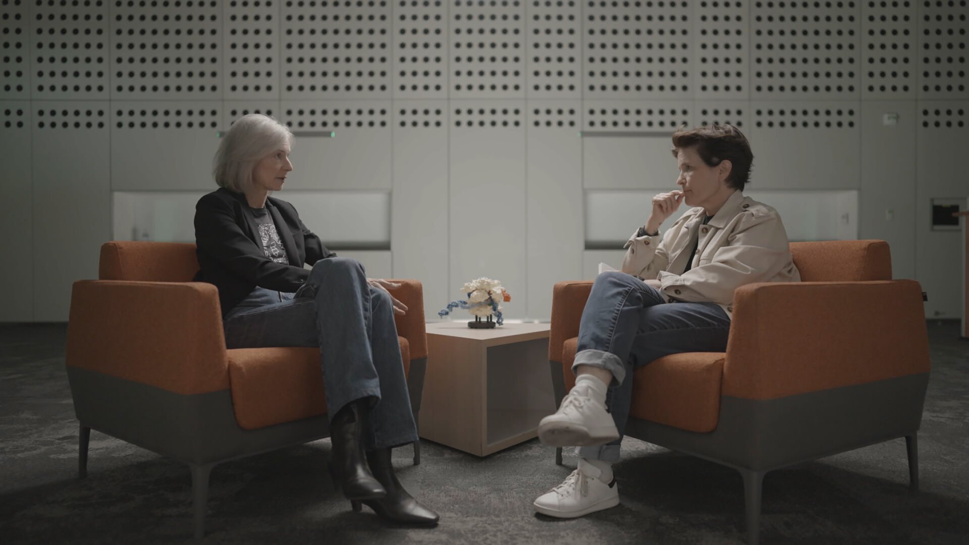 Kara Swisher Wants to Live Forever S1E6 Silicon vs. Science
