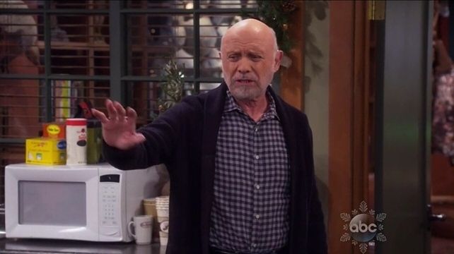 Last Man Standing (US) S5E11 Gift of the Wise Man