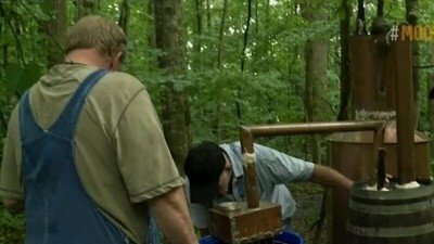 Moonshiners S5E10 Trouble Brewing