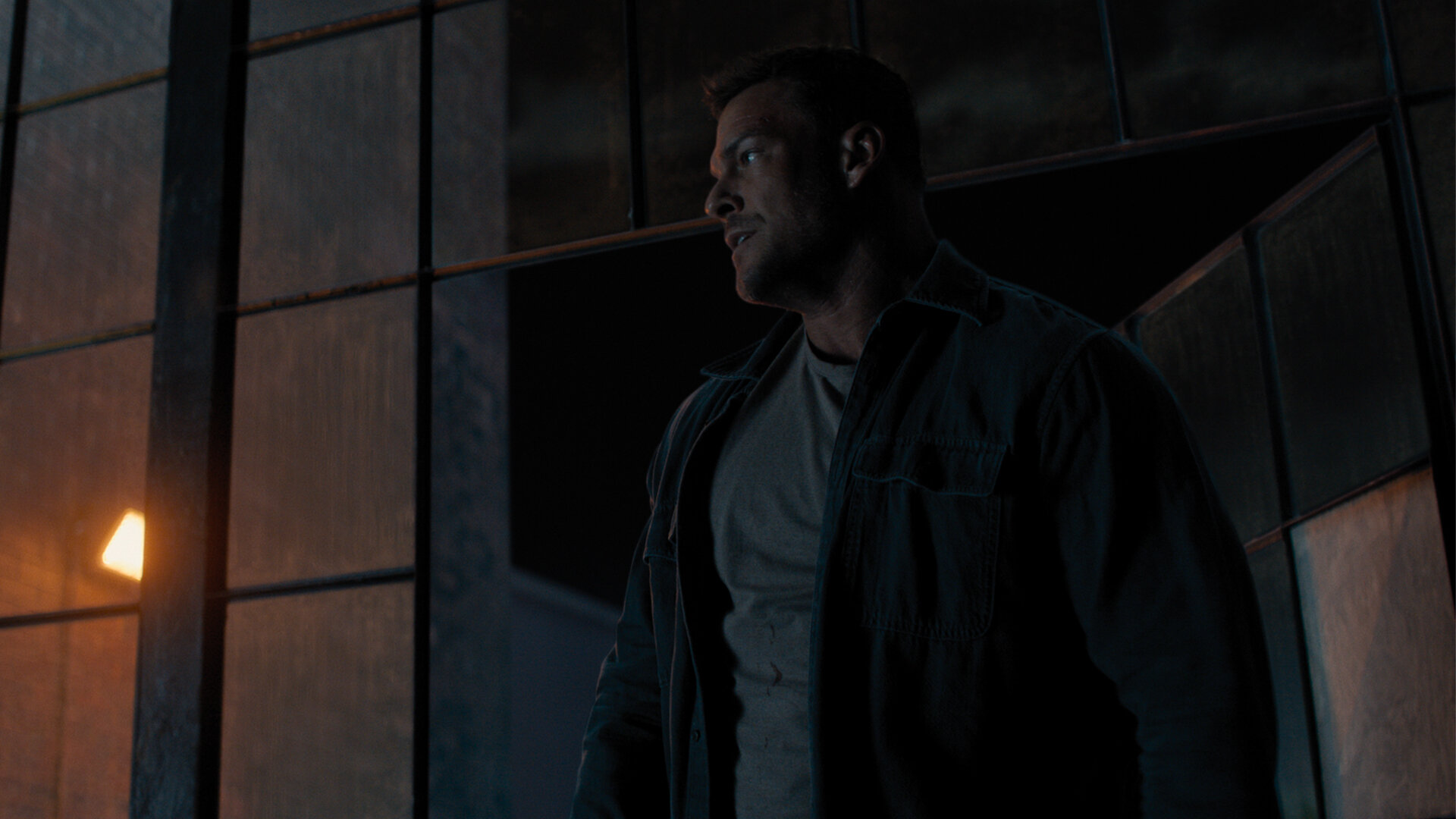 Reacher S4E3 One Small Step