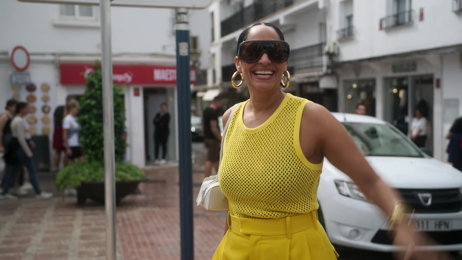 Solo Traveling with Tracee Ellis Ross S1E3 Spain